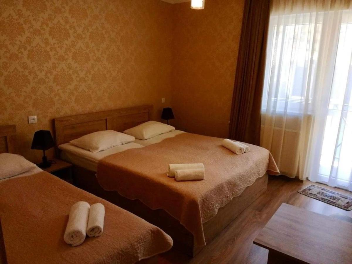 Kazbegi Inn ภายนอก รูปภาพ