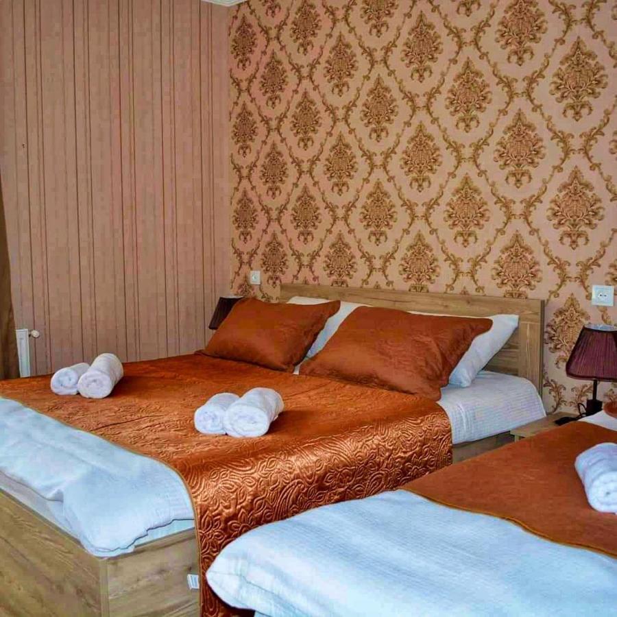 Kazbegi Inn ภายนอก รูปภาพ