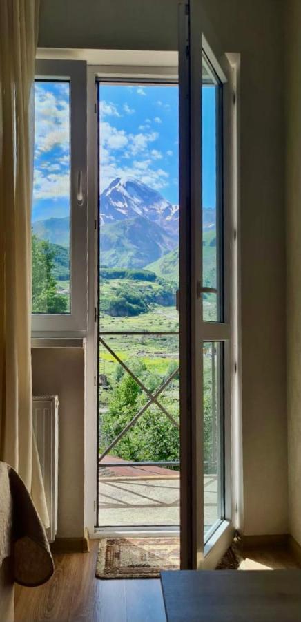 Kazbegi Inn ภายนอก รูปภาพ