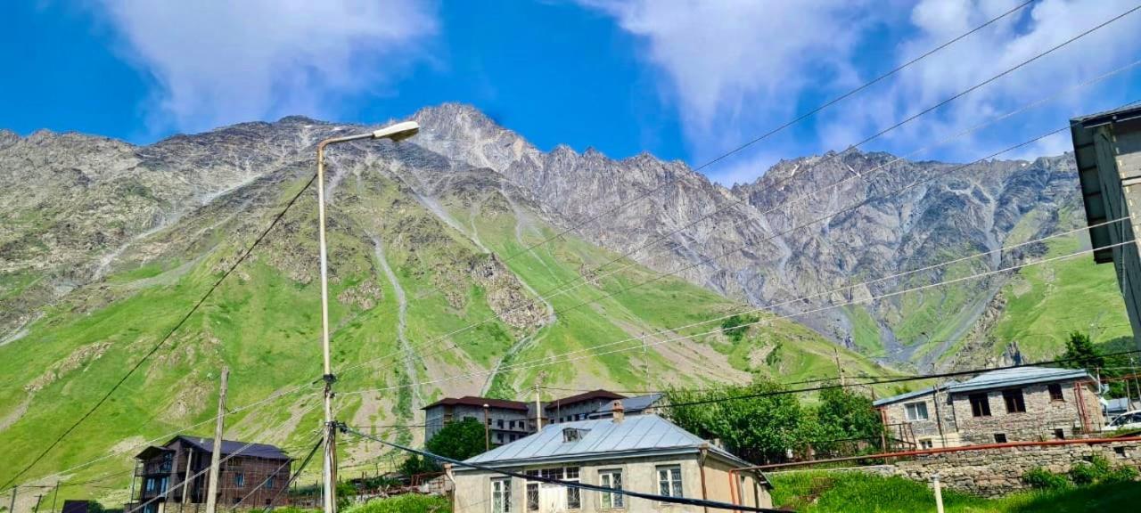 Kazbegi Inn ภายนอก รูปภาพ
